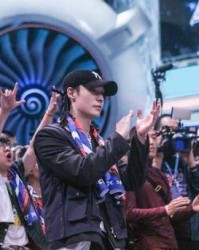 斗球体育官网- 洛里昂新援首秀惊艳全场  